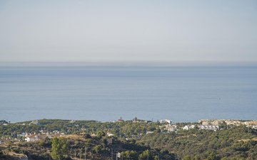 Property slide 18