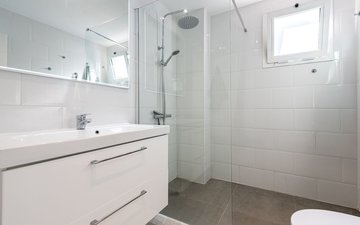 Property slide 16