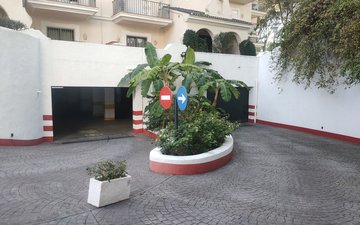 Property slide 10