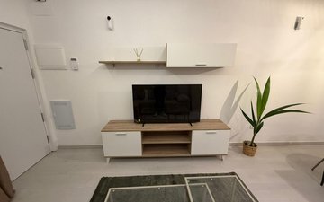 Property slide 22