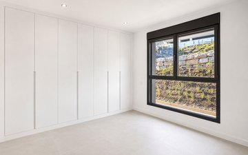 Property slide 16
