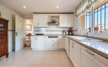 Property slide 14