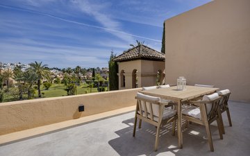 Property slide 32