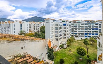 Property slide 22