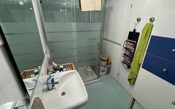 Property slide 17