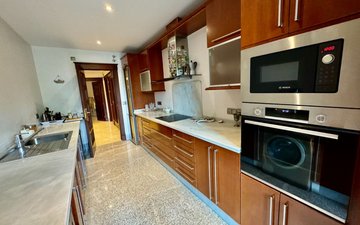 Property slide 10