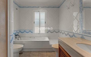 Property slide 40
