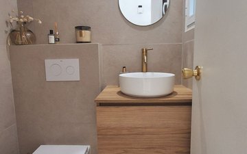 Property slide 10