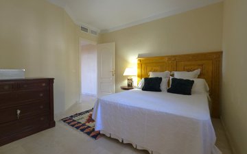 Property slide 18