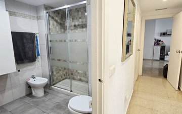 Property slide 22
