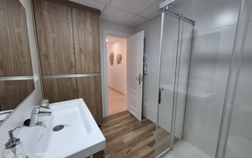 Property slide 25