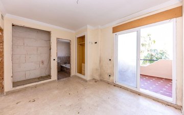 Property slide 60