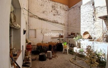 Property slide 21