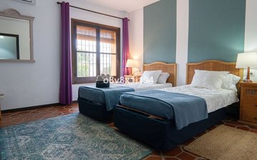 Property slide 14