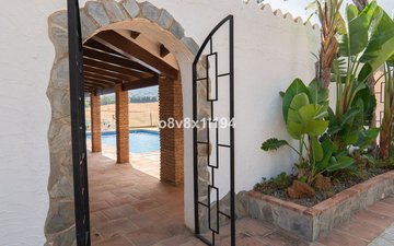Property slide 32