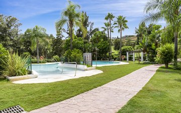 Property slide 25