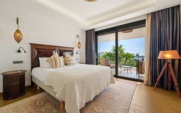 Property slide 17