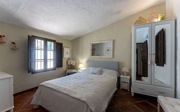 Property slide 21