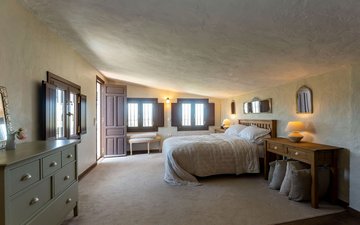 Property slide 32