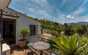 Property slide 39