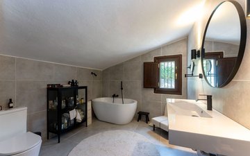 Property slide 47