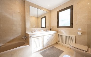 Property slide 17