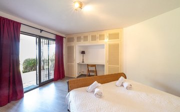 Property slide 22
