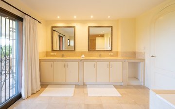 Property slide 25