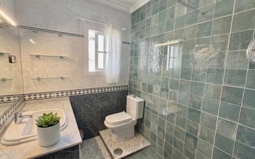 Property slide 25