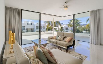 Property slide 18