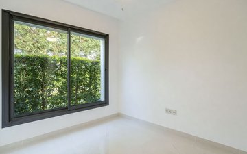Property slide 28
