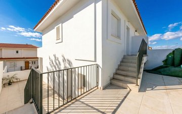 Property slide 22