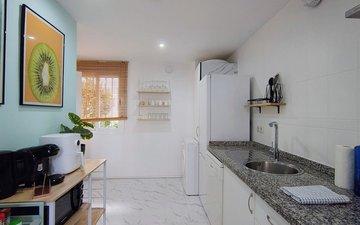 Property slide 21