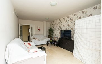 Property slide 16
