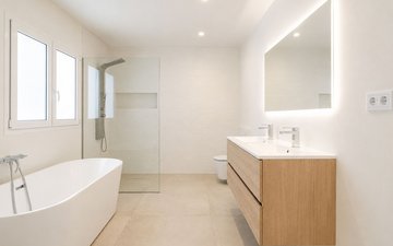 Property slide 22