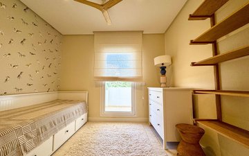 Property slide 44