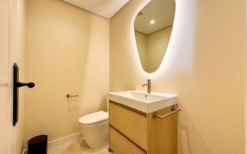 Property slide 75