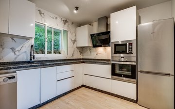 Property slide 16