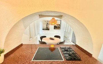 Property slide 24