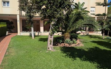 Property slide 32