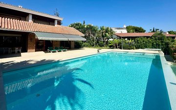 Property slide 44