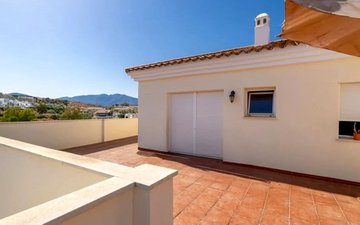 Property slide 18