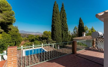 Property slide 19