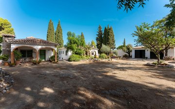 Property slide 28