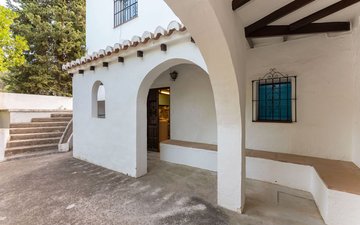 Property slide 31