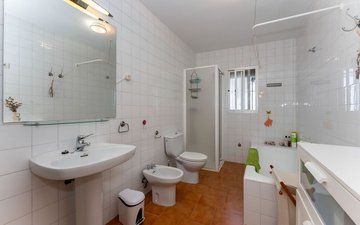 Property slide 44