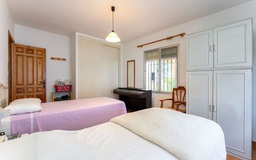 Property slide 48