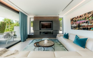 Property slide 20