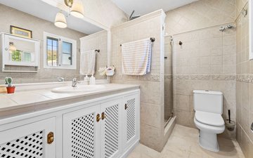 Property slide 20
