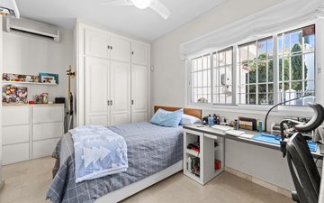 Property slide 22